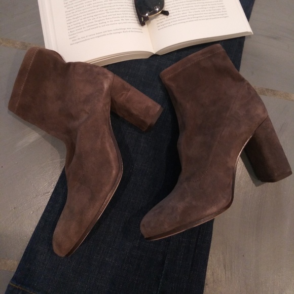 ANTONIO MELANI Shoes - NWOT Antonio Melani Booties